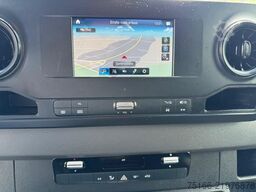 MERCEDES-BENZ SPRINTER 316 CDI Koffer 4,40 m LBW 0,75 T*KLIMA