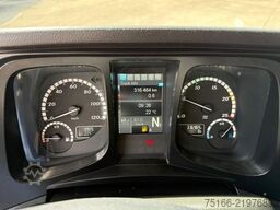MERCEDES-BENZ ACTROS 2548 L Getränkekoffer 7,7 m LBW 2 T*LENK