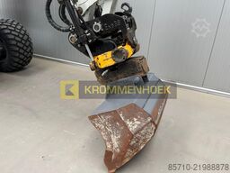 Takeuchi TB 295 W Engcon Draaikantelstuk