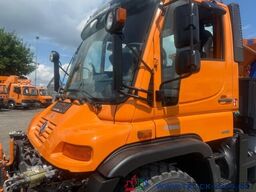 Unimog U500 238PS Winterdienst +Streuer+Schild +1453 BS