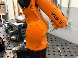 KUKA KR6 R7000