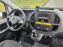 MERCEDES-BENZ VITO 111 dierenvervoer