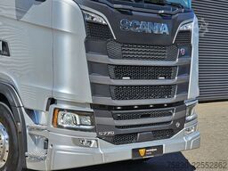 Scania S770 8x4/4 / 180.000 KG / HYDRAULIC