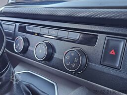 VOLKSWAGEN TRANSPORTER 2.0 TDI L2H1 BULLI Cockpit !