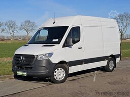 MERCEDES-BENZ SPRINTER 317 L2H2 3.5T-Trekhaak!