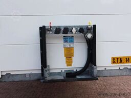 System Trailer N/A gesloten, stuur-as + Dhollandia 2000 kg kle...