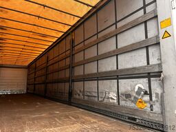 SCHMITZ CARGOBULL SCS 24/L - 13.62 E B Lift Getränke