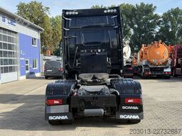SCANIA S 650 A6x4NB 6x4 Sattelzugmaschine