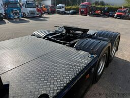 SCANIA S 650 A6x4NB 6x4 Sattelzugmaschine