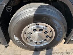 SCANIA S 650 A6x4NB 6x4 Sattelzugmaschine