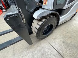 Still RX60-30 [ID: 50]