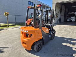 DOOSAN D25