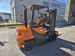 DOOSAN D25