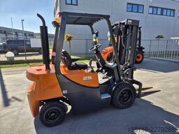 DOOSAN D25