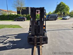 DOOSAN D25