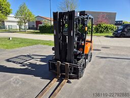 DOOSAN D25