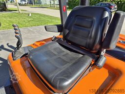 DOOSAN D25