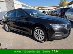 SKODA Octavia Combi Ambition