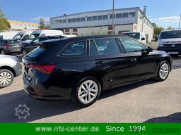 SKODA Octavia Combi Ambition