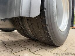 MERCEDES-BENZ Antos 2136 4x2 SZM Superlight