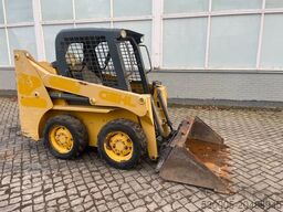 Gehl 3840 E     2015