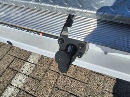 Universal LAADBAK AUTOAMBULANCE LENGTE 4.85 METER + ELEKT...