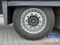 Schmitz Cargobull Curtainsider Mega