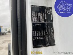 Mercedes-Benz Arocs 1943