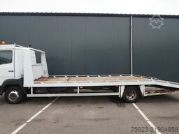 Mercedes-Benz 814 machine transporter truck