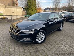VOLKSWAGEN Passat Variant 110kw DSG Kamera *LED *Navi