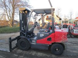Doosan 3,5 Ton.- Triplex 5m + Zinkenversteller + SS