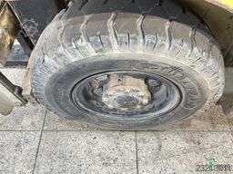 Mitsubishi FG 25 K