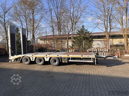 Möslein TT 34 Zugrohr Gerade  34 t GG Tridem- Tieflader 3 Achs, gelenktNeufahrzeug