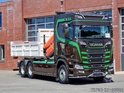 Scania 590S V8 NGS 6x4 - HIAB Multilift 24T + Box with...