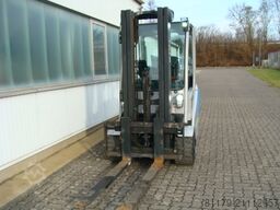 STILL RX 60 - 35 L  TRIPLEX FREIHUB