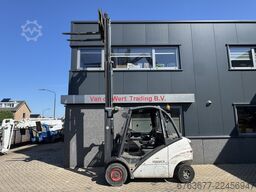 LINDE H30D-01 Triplo 465 Freelift / Sideshift / 4e Functie VW Diesel 2006