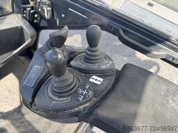 LINDE H30D-01 Triplo 465 Freelift / Sideshift / 4e Functie VW Diesel 2006