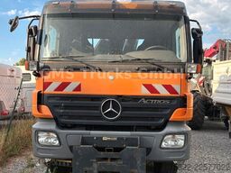 MERCEDES-BENZ Actros 1841 / 4X4 / 13m Hiab Kran / 15ton WINCH