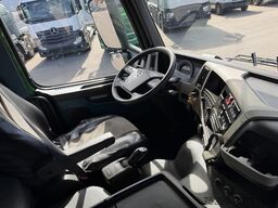 Volvo FM-460 4x4R Fahrgestell / Swiss-Vehicle