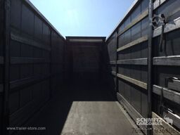 Schmitz Cargobull Curtainsider Standard Faltwandtür rechts