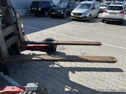 Moffet M4 20.4 / Kooi Aap / Mitnahme Stapler / 2000 kg...