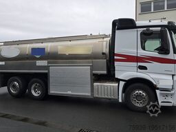 Mercedes Benz 2553 Actros 6x2  ISOLIERT