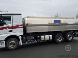 Mercedes Benz 2553 Actros 6x2  ISOLIERT