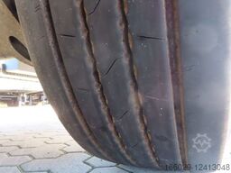 PAVIC Holzauflieger mit Schemel und Rungen