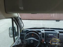 MERCEDES-BENZ 516 City 65 17 Sitze