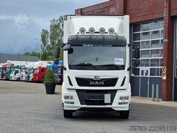 MAN TGM 18.290 Schmitz box with sidedoors - Zepro l...