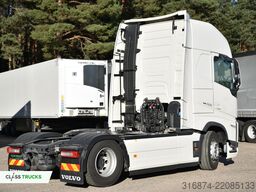 VOLVO FH 500 Globetrotter XL, Side Skirts