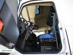 VOLVO FH 500 Globetrotter XL, Side Skirts