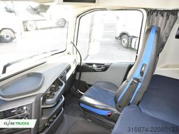 VOLVO FH 500 Globetrotter XL, Side Skirts