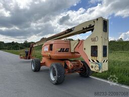 JLG 800AJ